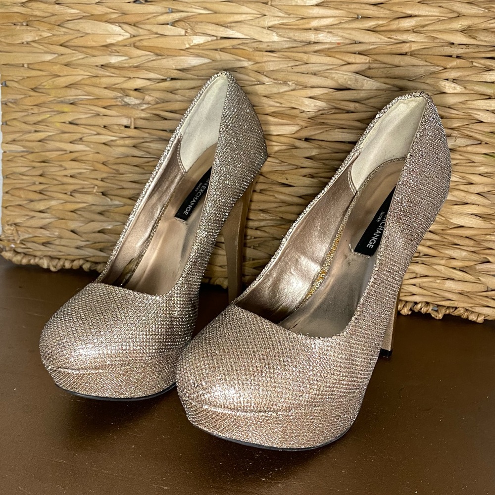 French connection / 7.5 / 6”in /champagne platform heels